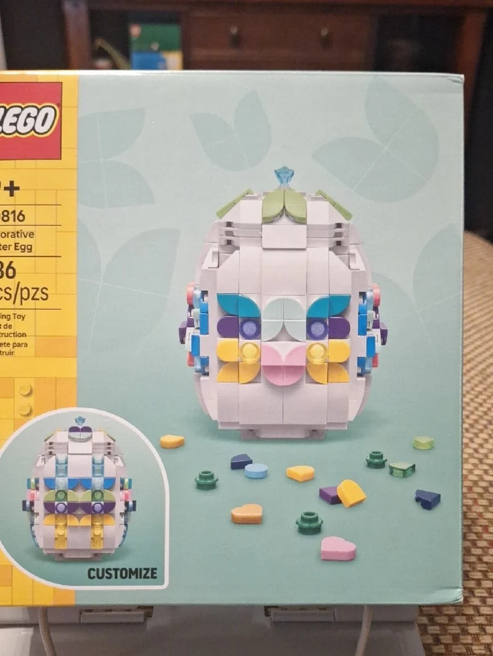 LEGO Decorative Easter Egg Building  40816 Ages 9+